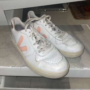Veja Sneakers